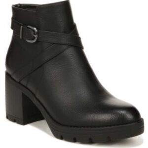 Naturalizer Madalynn Buckle Ankle Bootie